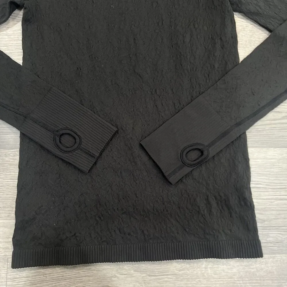 Lululemon Rest Less Pullover Crew Neck Black Textured Long Sleeve Top Size 8-10